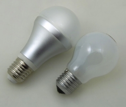 LED Lamp 6 Watt - E27 warm white Birne